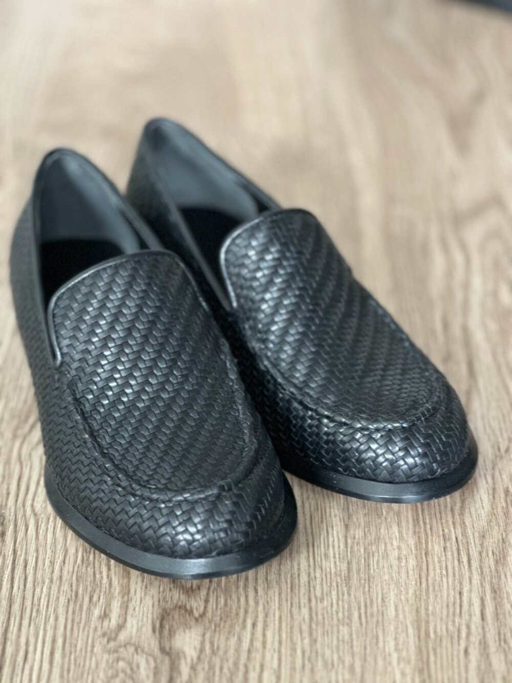 Vince Naomi Woven Loafer size 7